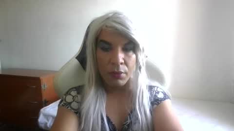 Snapshot of x225792i chatting on September 2025 11:56:02 AM Xeranessa online show from September 2025 11:56:02 AM