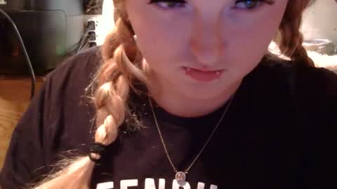 x2kayx2 online show from January 2026 01:44:01 AM