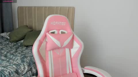 Snapshot of x_allison02x chatting on January 2025 11:41:01 PM Allison online show from January 2025 11:41:01 PM