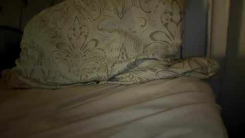 Mariah  online show from November 2025 04:59:02 AM