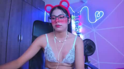 XALLYSONX online show from February 2025 02:32:02 PM
