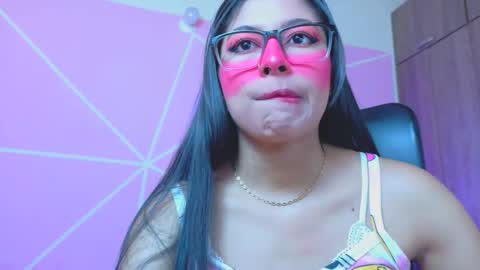 XALLYSONX online show from April 2026 12:01:01 PM