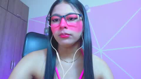 Snapshot of xallysonx_ chatting on April 2026 11:45:02 AM XALLYSONX online show from April 2026 11:45:02 AM