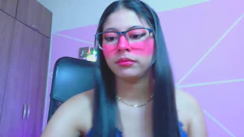 Snapshot of xallysonx_ chatting on May 2026 12:02:01 PM XALLYSONX online show from May 2026 12:02:01 PM