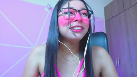 Snapshot of xallysonx_ chatting on May 2026 11:37:01 AM XALLYSONX online show from May 2026 11:37:01 AM