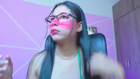 Snapshot of xallysonx_ chatting on May 2026 12:02:02 PM XALLYSONX online show from May 2026 12:02:02 PM