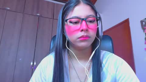 Snapshot of xallysonx_ chatting on June 2026 11:52:01 AM XALLYSONX online show from June 2026 11:52:01 AM