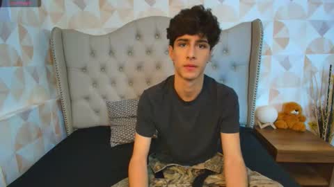 xam_collen online show from October 2025 01:40:02 PM