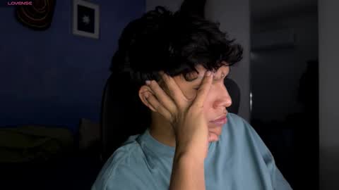 Snapshot of xander_bonnet1 chatting on November 2025 12:26:01 PM Xander bonnet online show from November 2025 12:26:01 PM