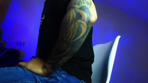 Snapshot of xandercagex chatting on April 2026 06:08:01 AM XanderCageX online show from April 2026 06:08:01 AM