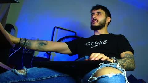 Snapshot of xandercagex chatting on April 2026 11:05:01 PM XanderCageX online show from April 2026 11:05:01 PM