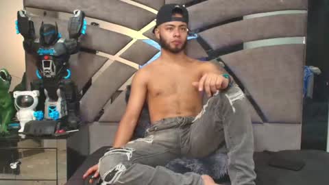 Snapshot of xanderstone00 chatting on July 2026 08:41:01 PM Xanderstone online show from July 2026 08:41:01 PM