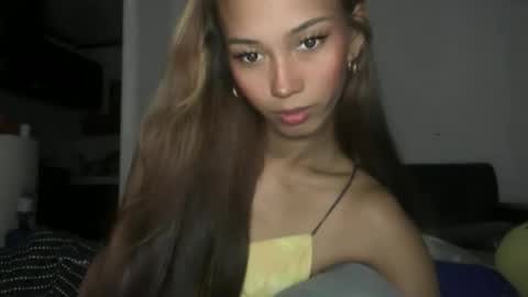 Snapshot of xandraluxe_xoxo chatting on November 2025 08:52:01 PM Cassandra online show from November 2025 08:52:01 PM