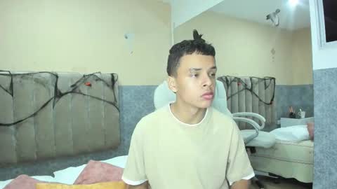 xavier fox   online show from October 2025 03:51:02 AM