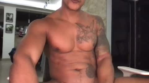 Snapshot of xavii31 chatting on December 2024 01:37:02 AM xavii31 online show from December 2024 01:37:02 AM