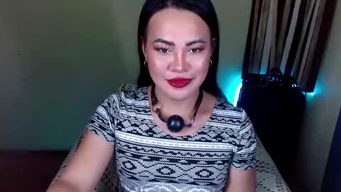 Godess  Lucy online show from November 2025 05:58:02 PM