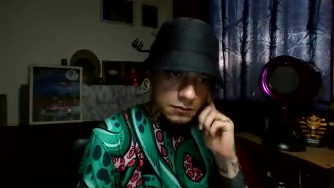 Snapshot of xdantex19 chatting on May 2026 10:40:02 PM xdantex19 online show from May 2026 10:40:02 PM