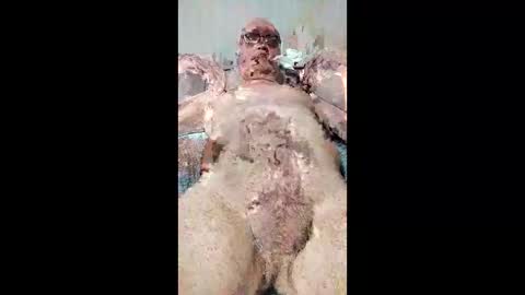 Snapshot of xfneh002 chatting on February 2026 09:35:02 AM Slava online show from February 2026 09:35:02 AM