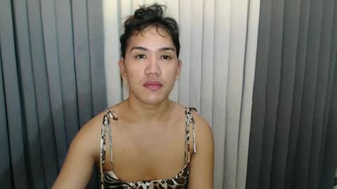 GWEN THOMPSON .......   online show from December 2024 07:29:01 AM