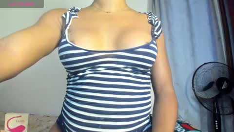 Xia Angel online show from October 2025 11:02:01 AM