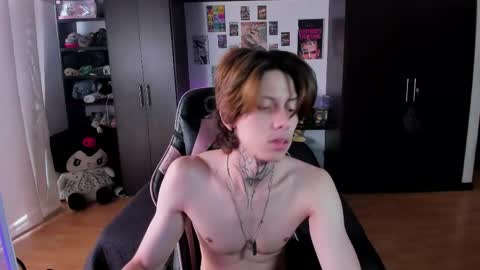 xIce Boy online show from April 2026 01:05:01 PM