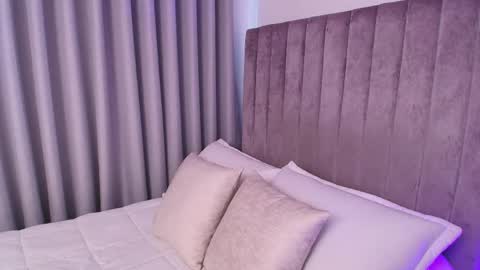 XIMENA LOPEZ online show from April 2026 09:39:33 PM