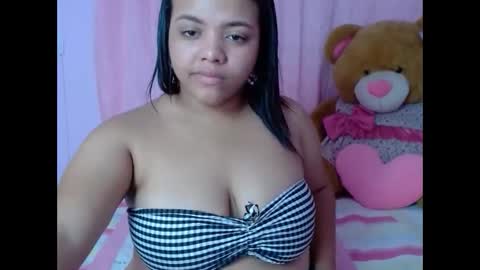 Snapshot of ximena_bunny chatting on January 2025 11:11:02 PM XIME online show from January 2025 11:11:02 PM