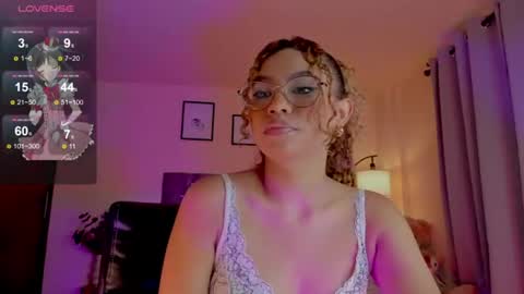 Snapshot of ximena_sotto1 chatting on June 2026 08:57:01 PM camila online show from June 2026 08:57:01 PM
