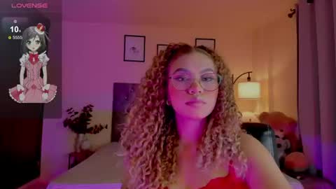 Snapshot of ximena_sotto1 chatting on July 2026 02:05:17 AM camila online show from July 2026 02:05:17 AM