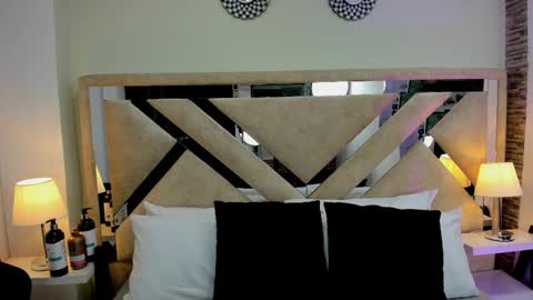 Xime  online show from March 2026 01:25:01 AM