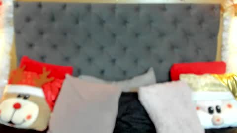 Xiomara online show from November 2025 08:01:01 PM