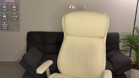 xisisxx online show from September 2025 08:10:01 PM