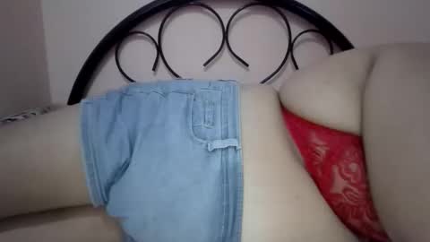 xjuicytits online show from February 2026 12:28:01 PM