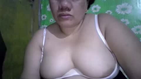 xjuicytits online show from April 2026 12:28:01 PM