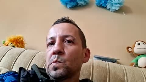 xleonardox88 online show from April 2026 01:31:01 PM