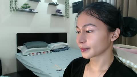 Snapshot of xlovely_destinyx chatting on June 2026 07:09:01 AM Alice online show from June 2026 07:09:01 AM