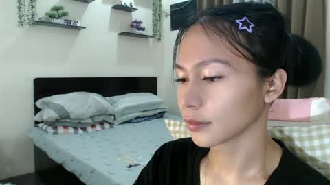 Snapshot of xlovely_destinyx chatting on July 2026 08:37:01 PM Alice online show from July 2026 08:37:01 PM