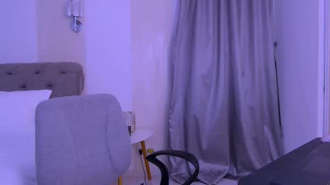 Naomi Nash online show from February 2025 09:05:02 AM