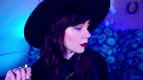 Bella Bondai online show from October 2025 05:44:02 AM