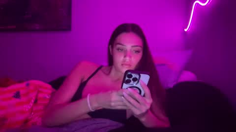 Harper  online show from November 2025 01:18:01 AM