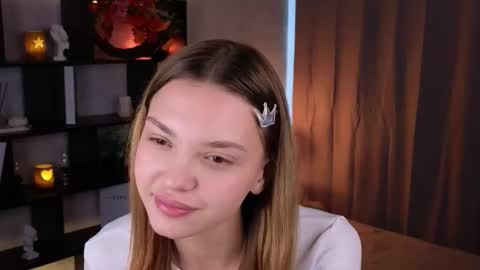 Snapshot of xolidaygirl chatting on October 2025 06:14:02 AM Sydney online show from October 2025 06:14:02 AM