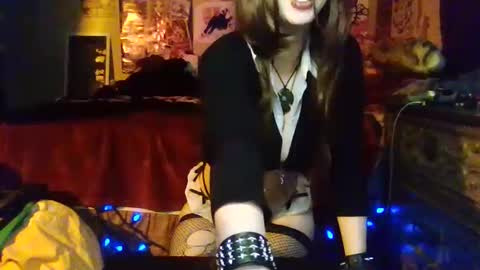 Blazeee  online show from October 2025 07:17:02 AM