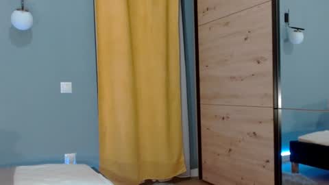 Snapshot of xsexycouples chatting on January 2025 03:07:01 AM AnnaMaee online show from January 2025 03:07:01 AM