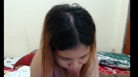 Snapshot of xsexyhotmomma69x chatting on February 2026 05:37:01 AM merayel online show from February 2026 05:37:01 AM