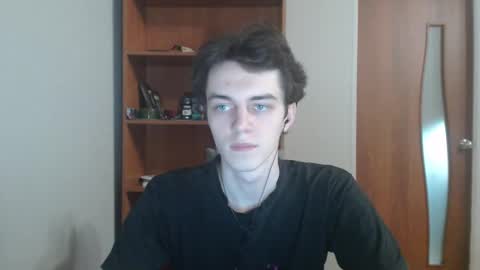 traqqq online show from December 2025 08:36:02 PM