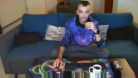 Snapshot of xxbooba_valentinoxx chatting on October 2025 03:01:02 AM xXBooba ValentinoXx online show from October 2025 03:01:02 AM