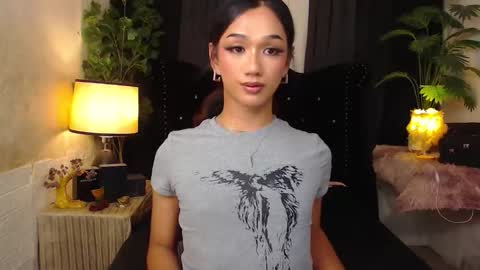 Snapshot of xxgoddessofsatisfactionxx chatting on October 2025 05:02:02 PM Sophie online show from October 2025 05:02:02 PM