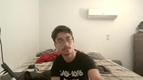 Snapshot of xxjasoneecxx chatting on March 2025 01:37:01 AM XxJasoneecxX online show from March 2025 01:37:01 AM