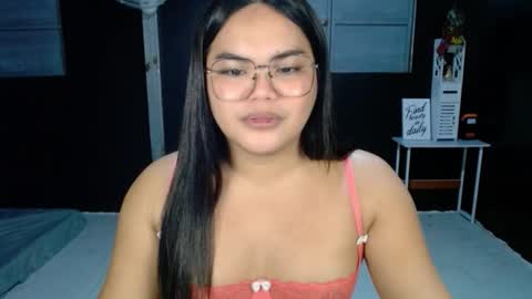 Snapshot of xxkylie_smithxx chatting on October 2025 06:27:01 PM Kylie Smith online show from October 2025 06:27:01 PM