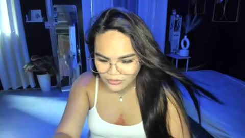Snapshot of xxkylie_smithxx chatting on July 2026 07:39:02 AM Kylie Smith online show from July 2026 07:39:02 AM